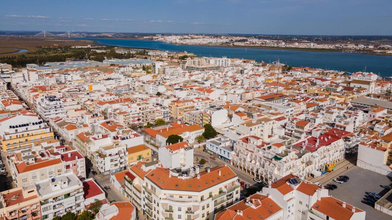 Bright 1Bdr Apartment W/Balcony By Lovelystay Vila Real de Santo António Esterno foto